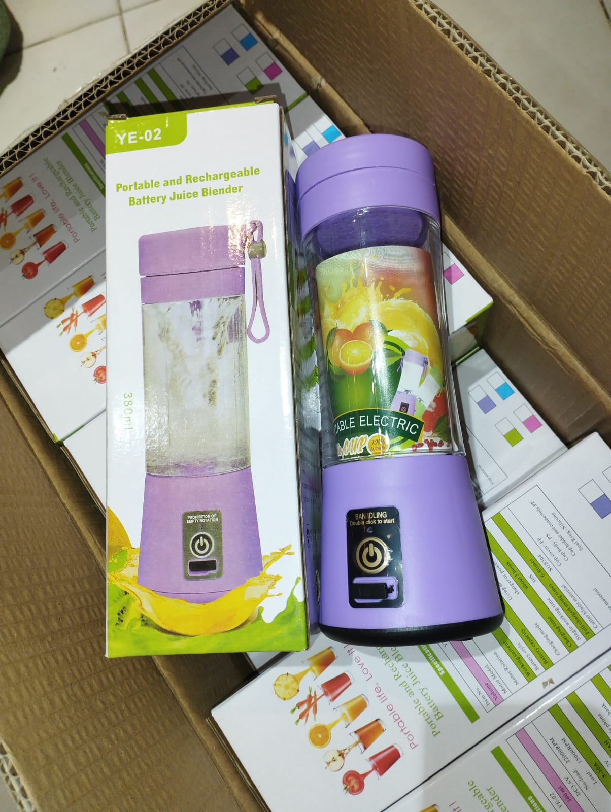 Outdoor Juicing Cup (380ml) - Rechargeable (random Color)