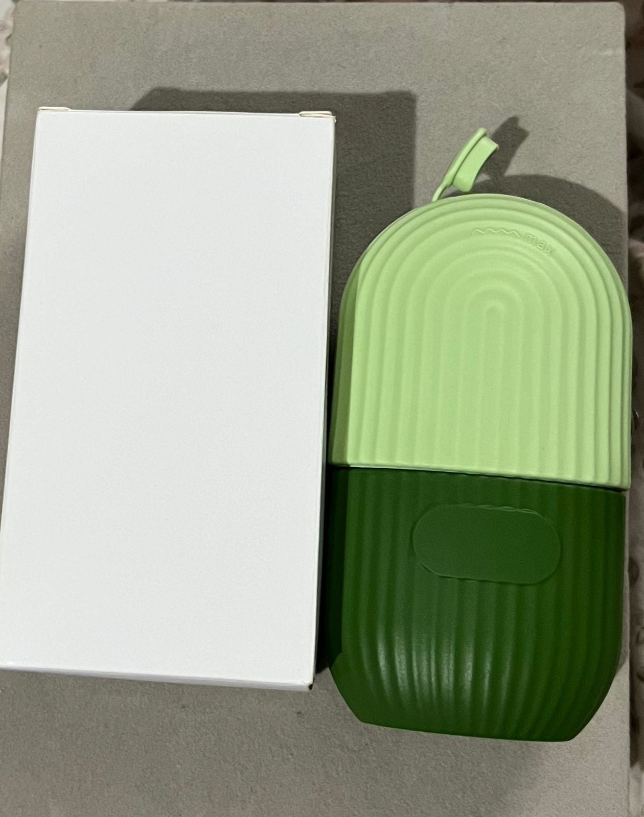 Enhance Skin Glow Shrink &amp;Tighten Pores (random color)