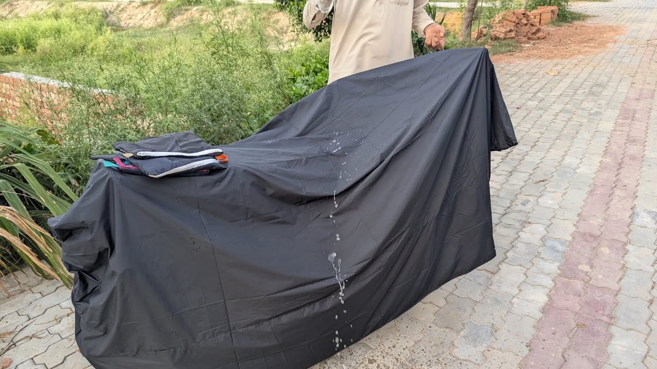 Rain Bike Top Cover – Water &amp; Scratch Proof Parachute – Fits CD70CC and 125CC Bikes (Random color)